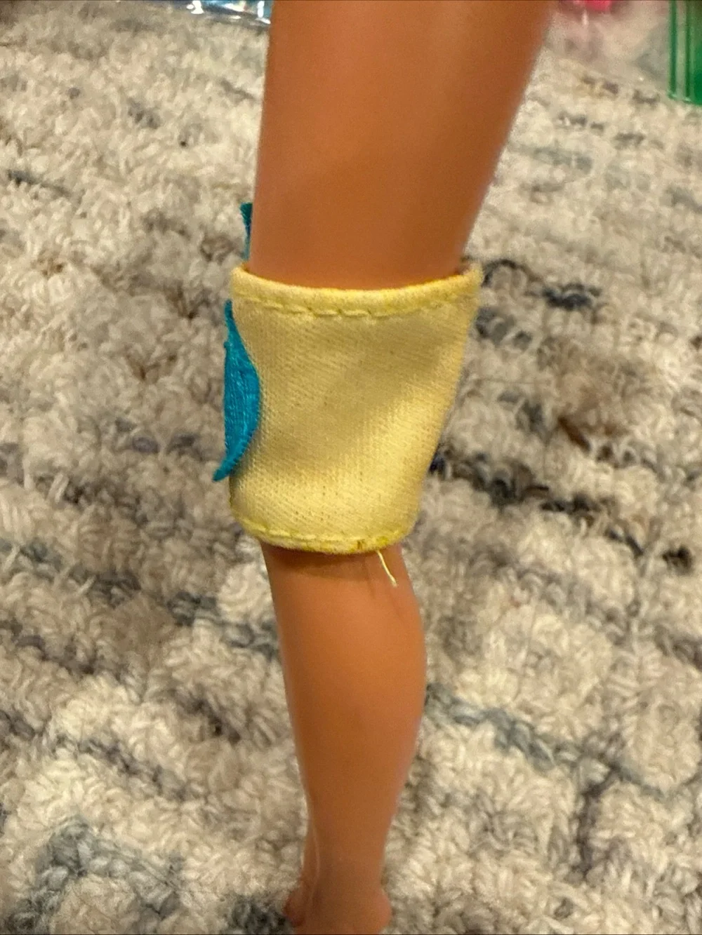 Barbie Vinatge knee pads